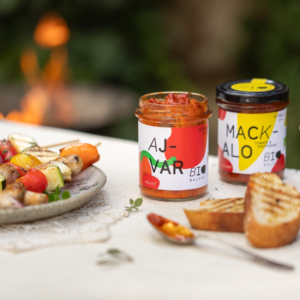 Grillen wie am Balkan mit Bio-Ajvar&Co.